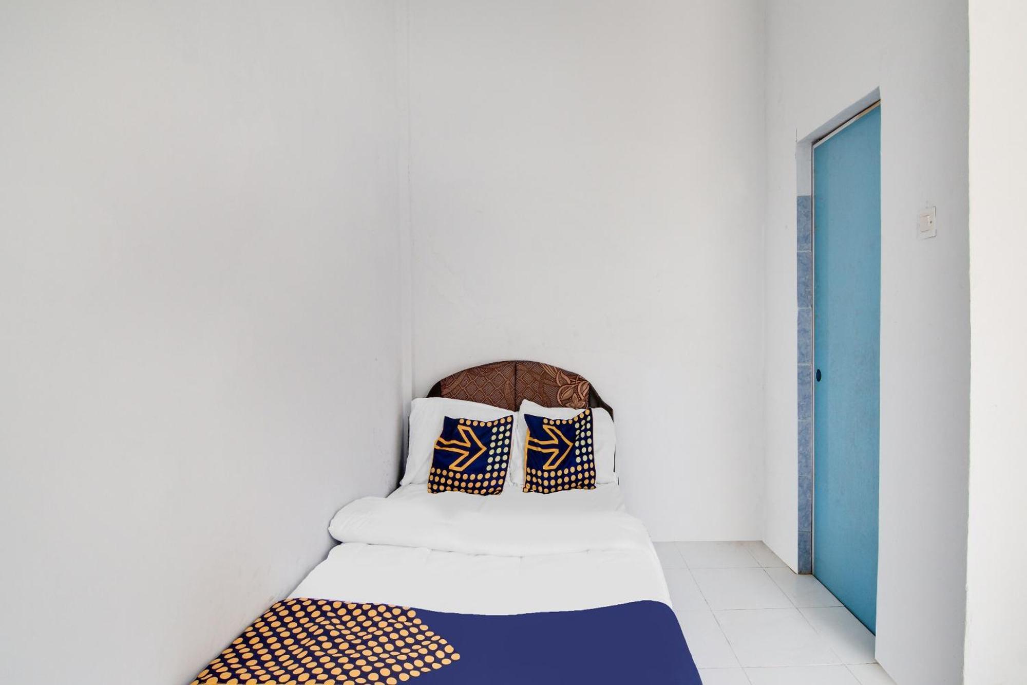 Spot On 91858 Raja Homestay Syariah Pekanbaru Eksteriør bilde