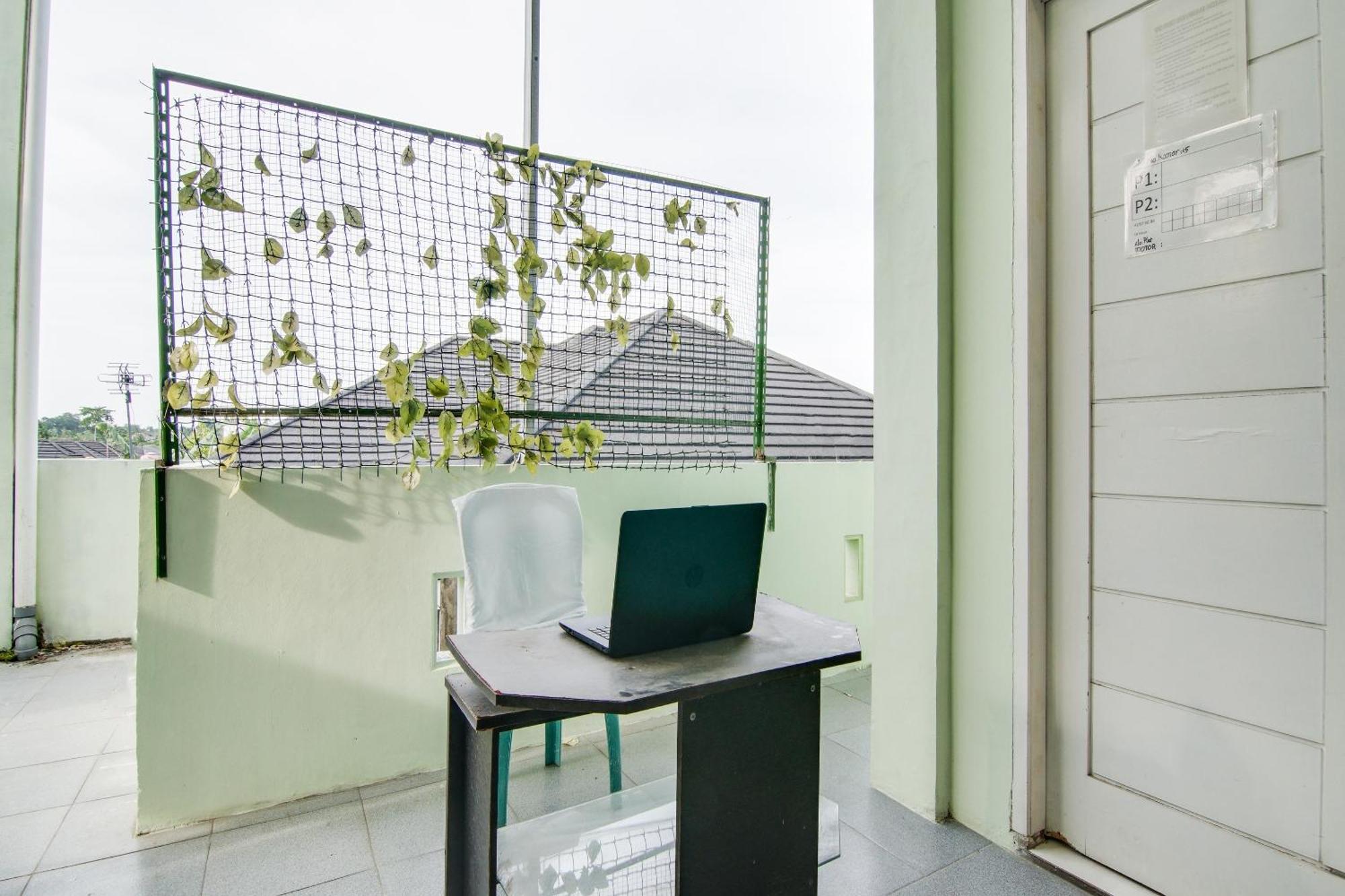Spot On 91858 Raja Homestay Syariah Pekanbaru Eksteriør bilde